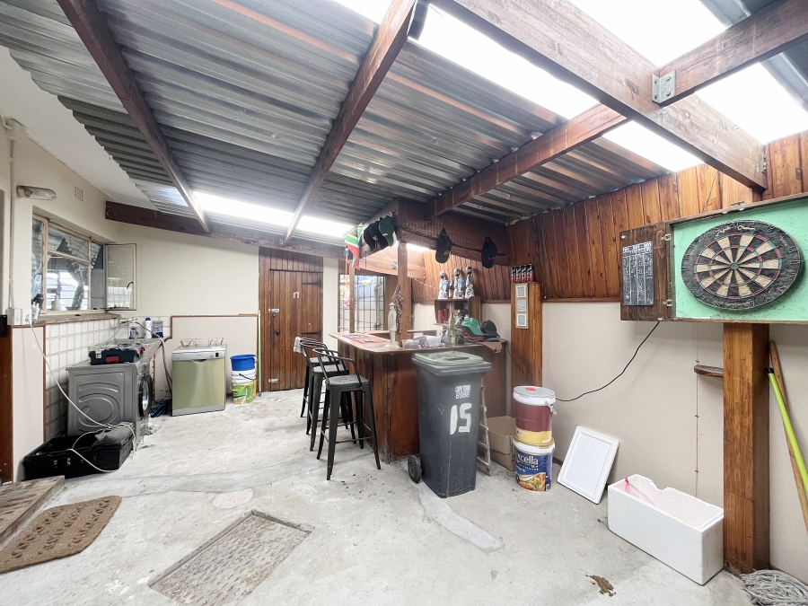 To Let 3 Bedroom Property for Rent in Windsor Park Estate Western Cape